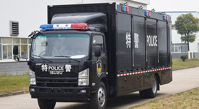 特警--装备运输车